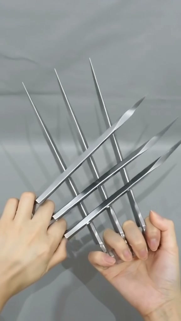 Both sets of ClawX claws